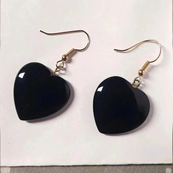 Goldtone black heart stone earrings  VTG style - Picture 5 of 13